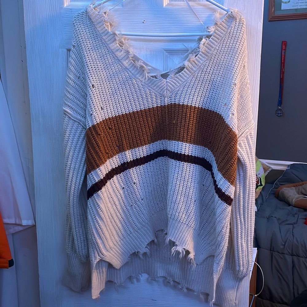 Rue 21 Sweater-Size M